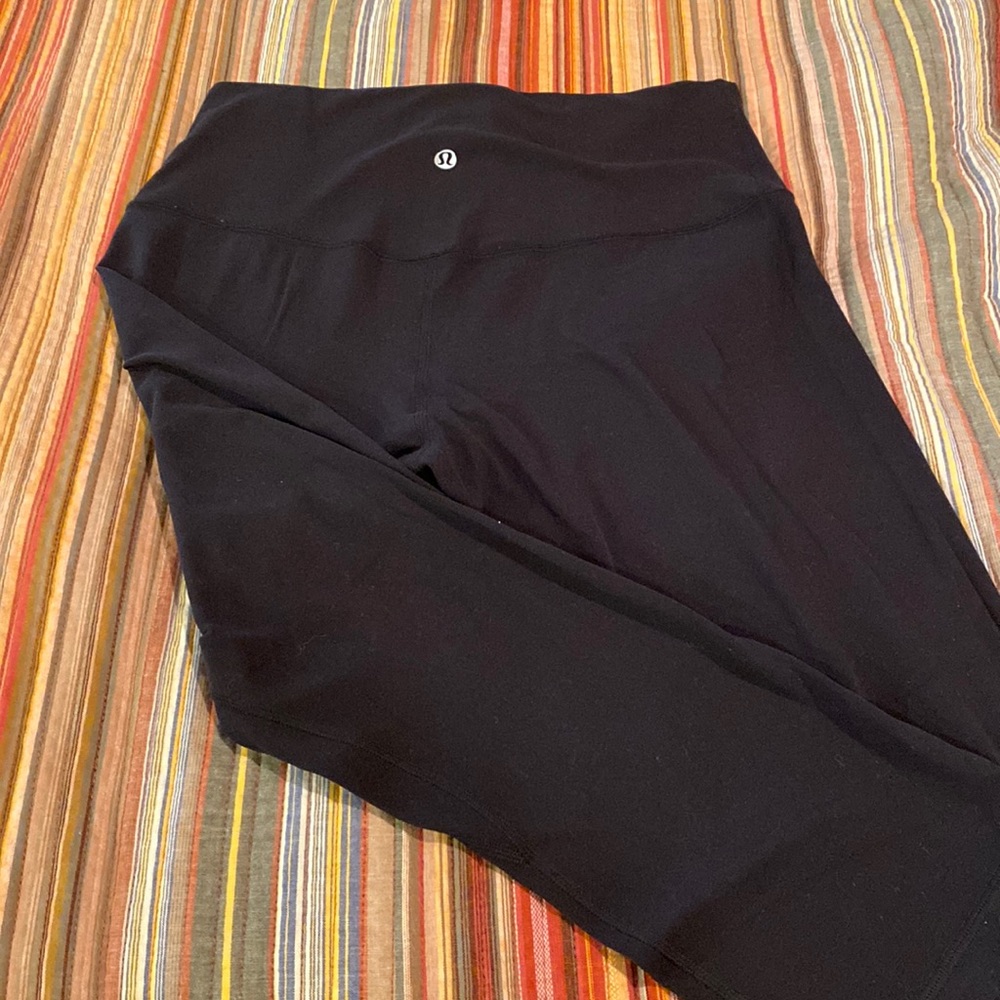 Lululemon Capri leggings worn once size 10